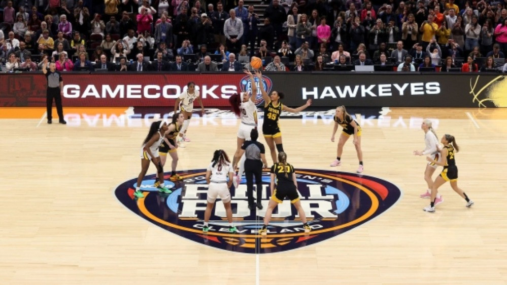 NCAA Women's Basketball Final Draws Record 18.7 Million Viewers - BNN  Bloomberg