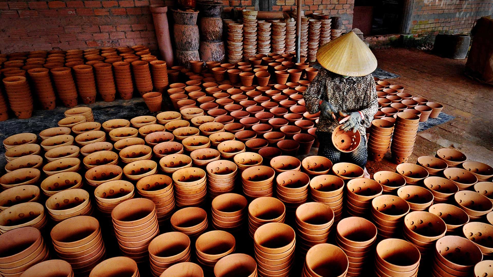 Why pottery is a popular craft in Vietnam